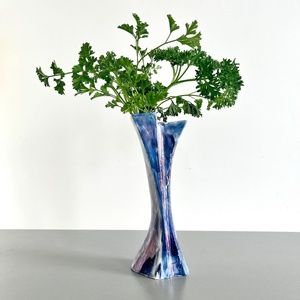 Antique limoges porcelain vase / vase vintage en porcelaine